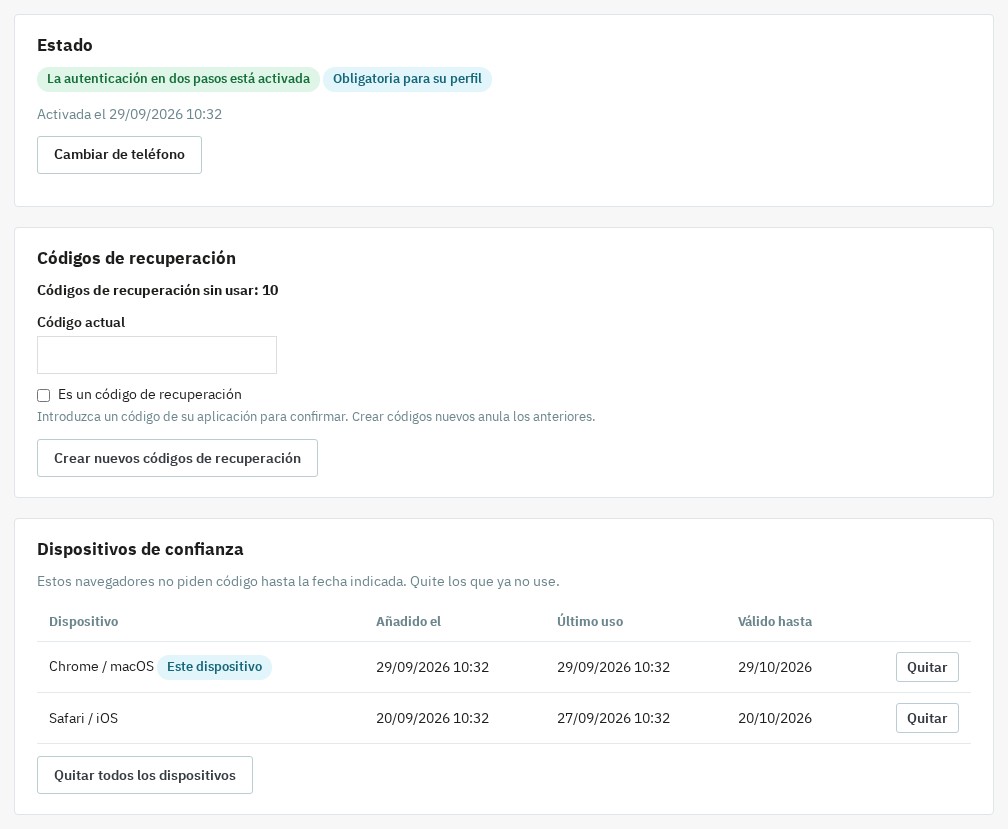 Página «Mi autenticación en dos pasos»: estado activado, 10 códigos de recuperación sin usar y lista de dispositivos de confianza (Chrome / macOS, Safari / iOS) con su fecha de validez