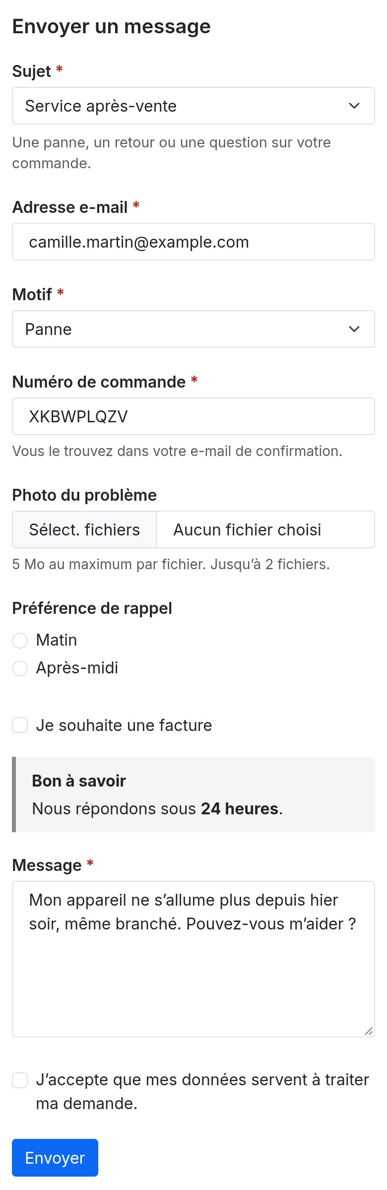 Formulaire de contact sur téléphone : sujet, e-mail, motif, numéro de commande, photo, préférence de rappel, bloc d’information, message, case de consentement et bouton Envoyer