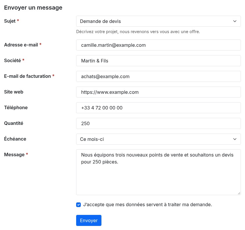 Page de contact avec le sujet Demande de devis : champs société, e-mail de facturation, site web, téléphone, quantité et échéance, puis le message et le bouton Envoyer