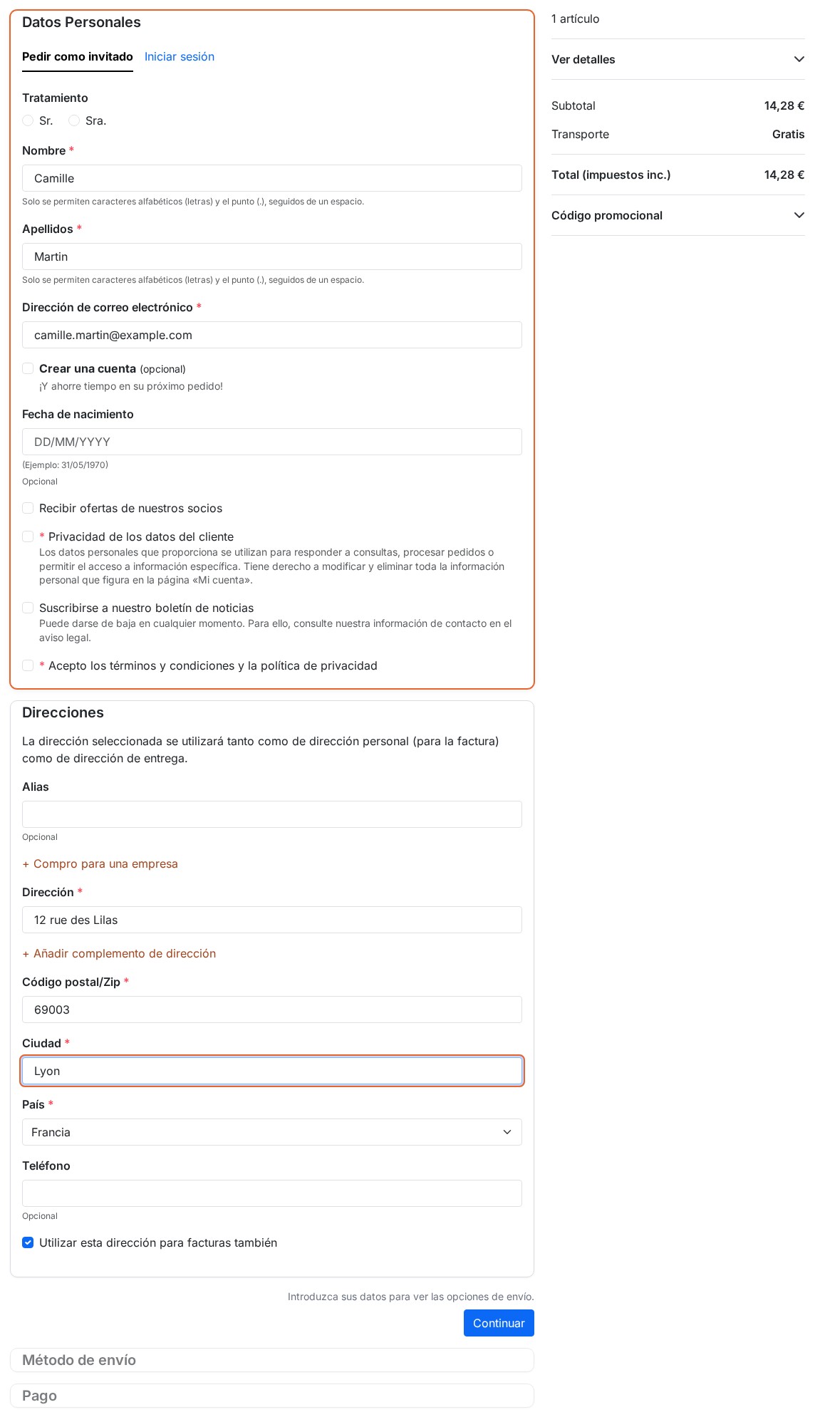Página de compra de PrestaShop para un cliente nuevo: datos personales y dirección en un solo bloque, un botón Continuar y las secciones Envío y Pago esperando debajo