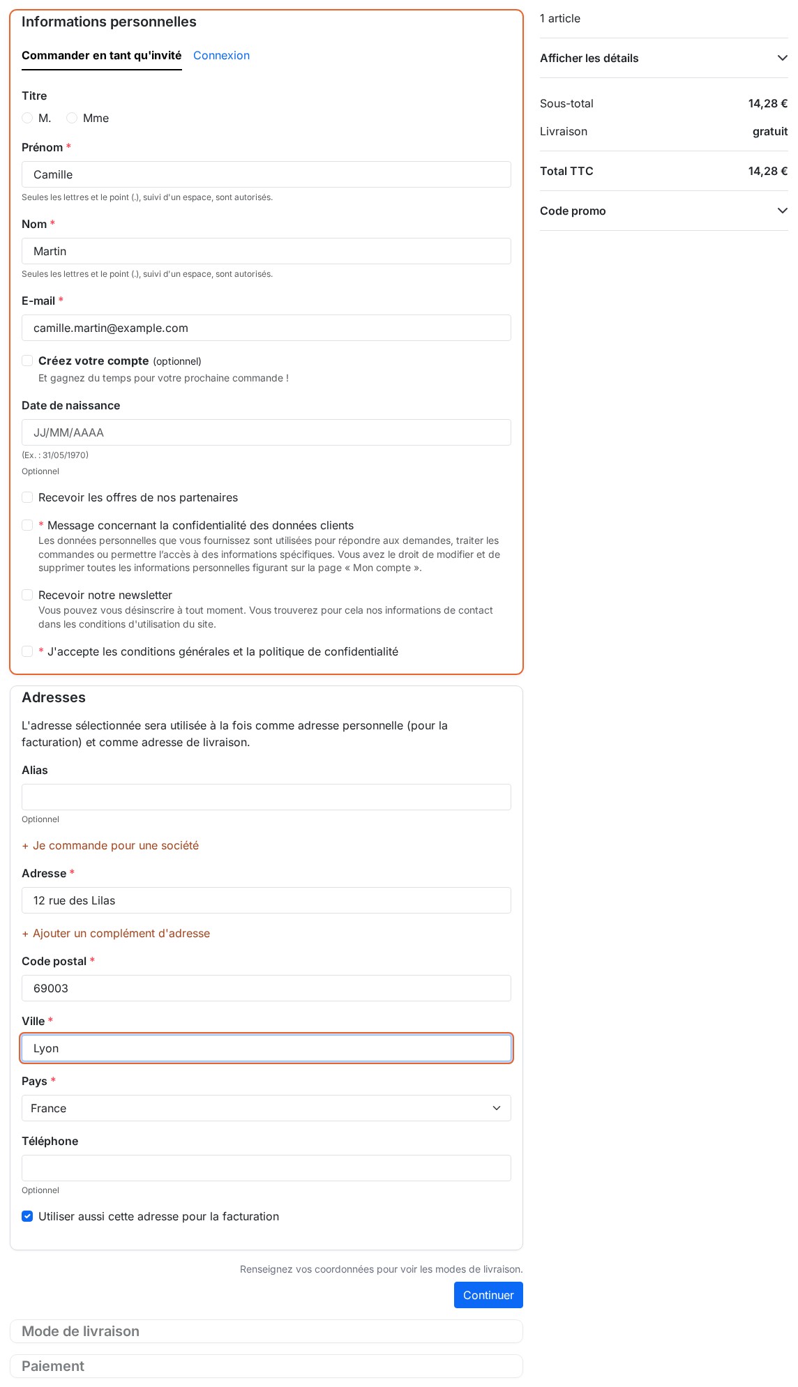 Page de commande PrestaShop pour un nouveau client : coordonnées et adresse dans un seul bloc, un bouton Continuer, et les sections Livraison et Paiement qui attendent en dessous